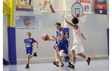 Les U15 continuent d'apprendre. La DM1 signe l'exploit.